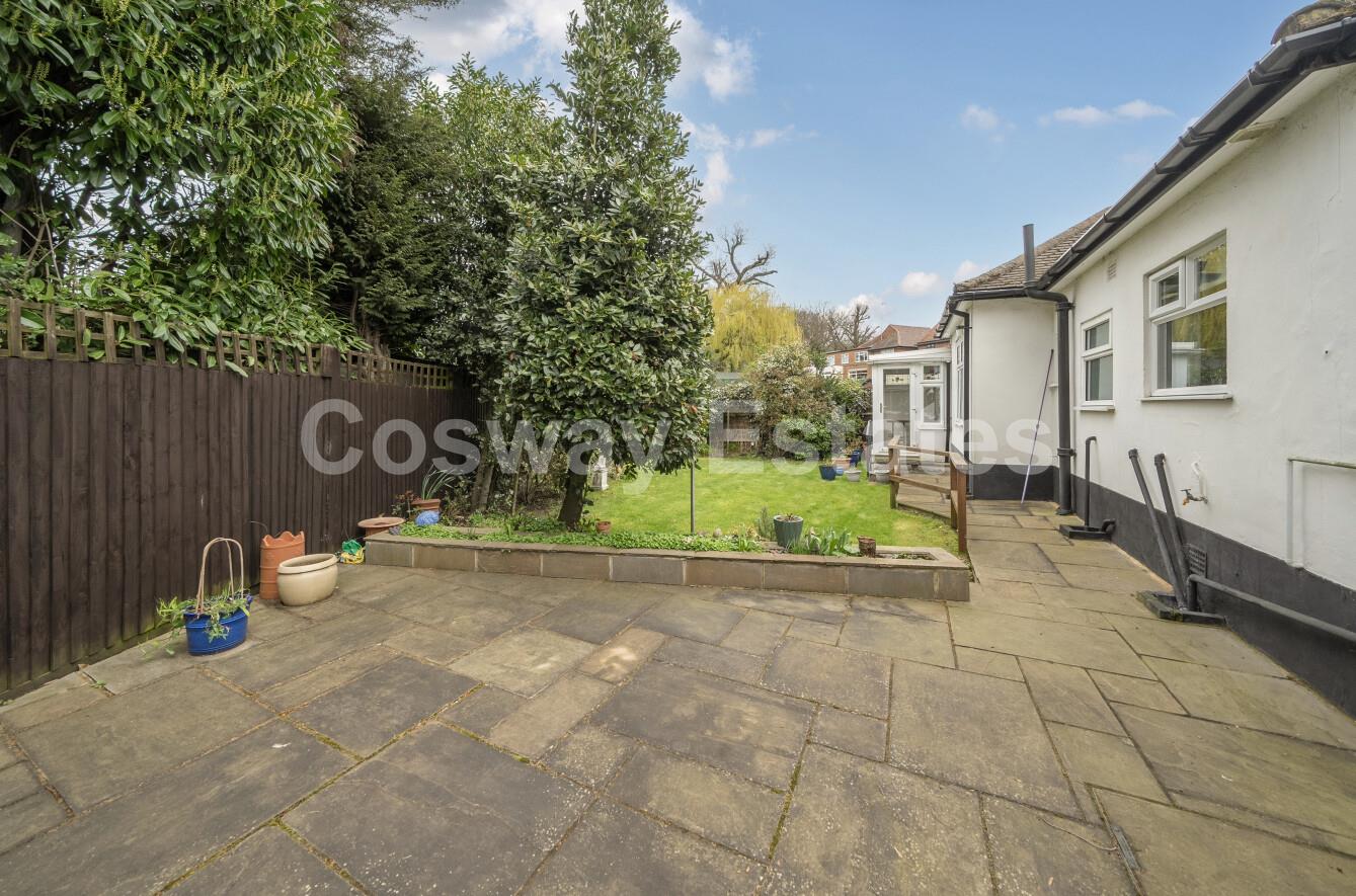 Copthall Gardens, Mill Hill, NW7, London